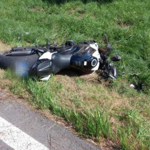 Valganna, si scontra con un cerbiatto: motociclista 52enne in ospedale