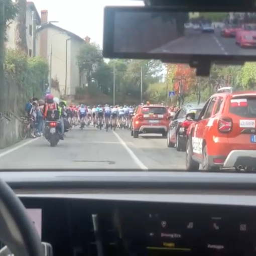 VIDEO - Su una macchina, dentro la Tre Valli, a 101 chilometri orari