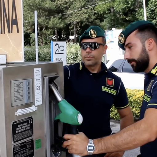 Benzina alle stelle, la Guardia di Finanza aumenta i controlli sui prezzi