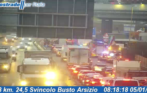 La situazione del traffico allo svincolo visto dalle webcam di Autostrade per l'Italia