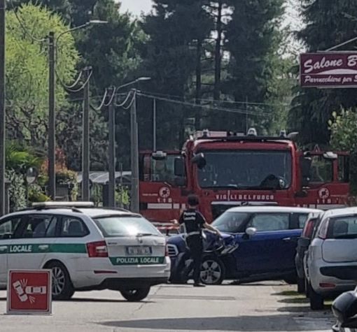 I soccorsi sul posto (foto gentilmente concessa da Olgiate Si-Cura)