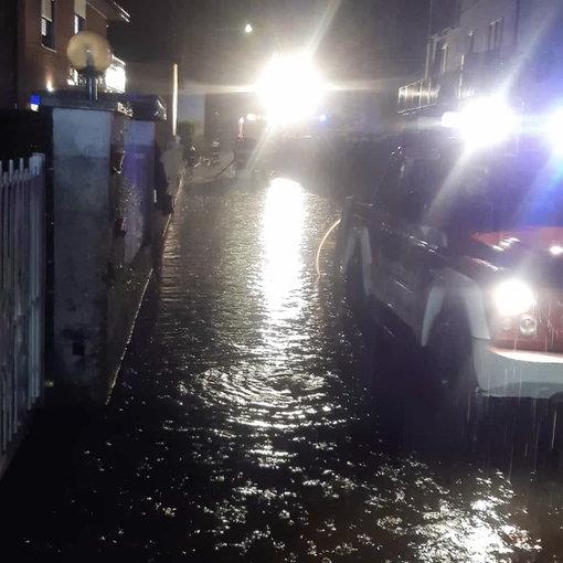 FOTO. Allagamenti, frane e blackout: decine di interventi dei vigili del fuoco per il maltempo. Problemi per viabilità e traffico ferroviario