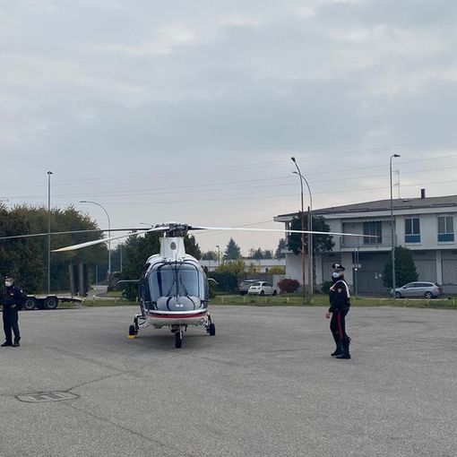 Busto Arsizio, Olgiate Olona e Castellanza sorvegliate speciali con l'elicottero dell'Arma