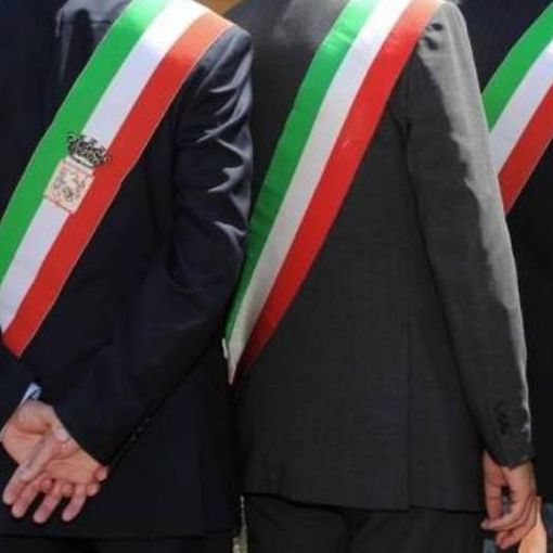 La richiesta dei sindaci ad Ats Insubria: «Un tavolo di lavoro per gestire la quarta ondata e la carenza di medici di base»