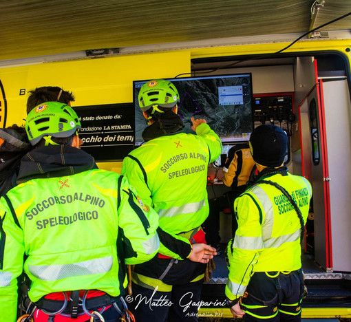 Tragedia in Valgrande, settantenne perde la vita precipitando per 100 metri