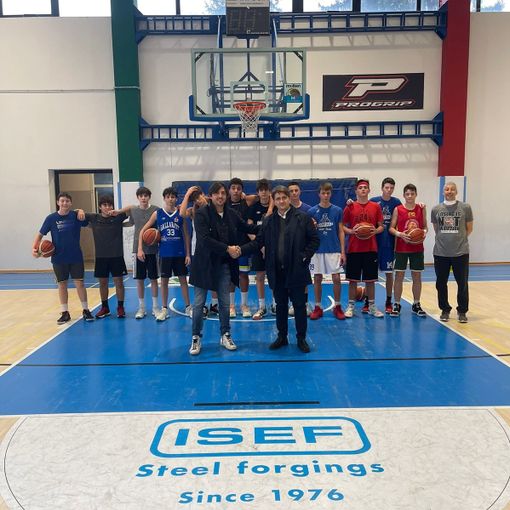 La Td Group dona test rapidi anti Covid ai ragazzi del Basketball di Gallarate