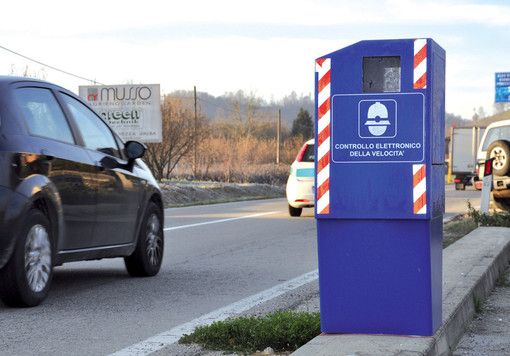 Nuove regole sugli autovelox: in arrivo il decreto con le nuove norme. Ecco cosa cambia