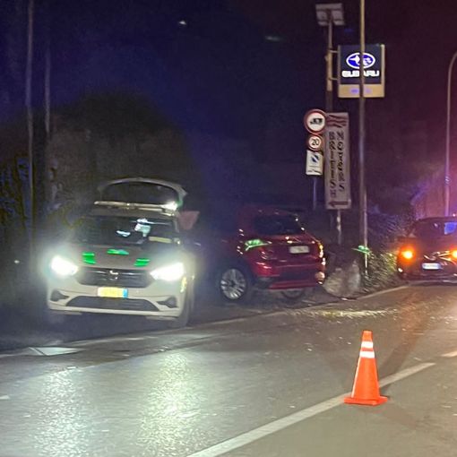 L'incidente avvenuto questa sera in via Gasparotto a Varese