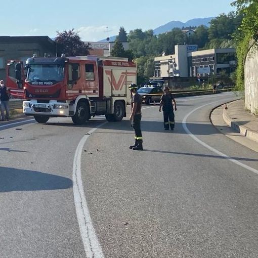 Operato nella notte il motociclista ferito ieri nell'incidente di via Peschiera