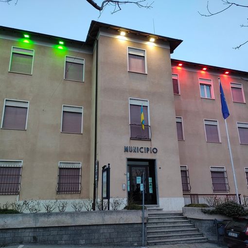 Crisi energetica. Niente luminarie natalizie anche a Vergiate ma l'albero luminoso in piazza ci sarà
