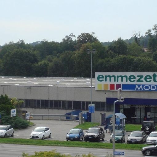 L'ex negozio Emmezeta moda di Vergiate sul Sempione