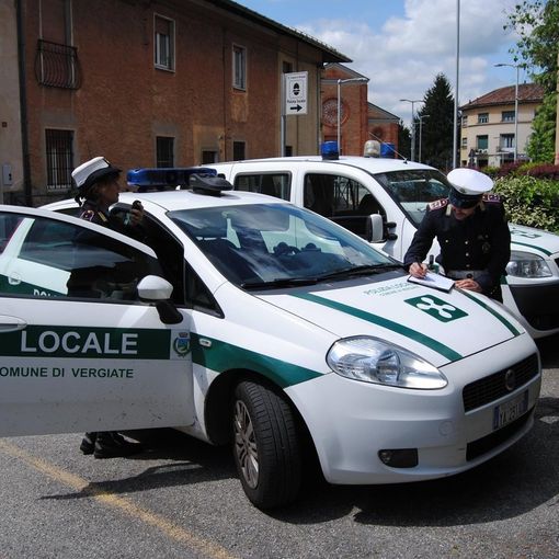 Foto d'archivio dalla pagina Facebook della polizia locale di Vergiate