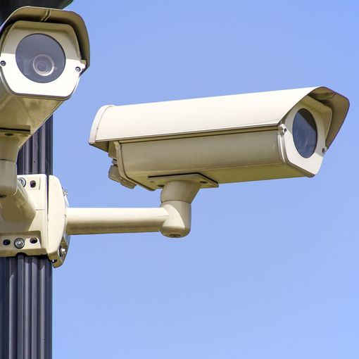 Somma Lombardo, la videosorveglianza identifica due responsabili di incidenti stradali che erano fuggiti