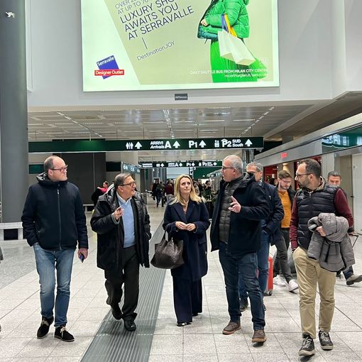 Taxi, assessori La Russa e Caruso a Malpensa: «Lotta all'abusivismo, regione impegnata con protocolli sicurezza e campagne di sensibilizzazione»