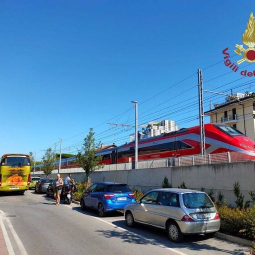 Due giovani travolte dal treno e uccise sui binari