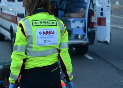 Scontro tra un'auto e una moto: un ferito sulla Varesina a Castiglione Olona