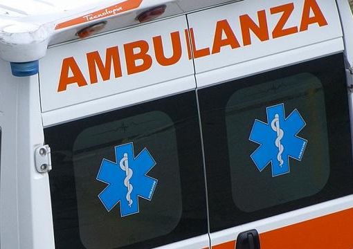 Paura per una bimba di 5 anni investita sul lungolago di Ispra