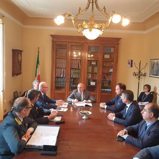 Un sistema di video allarme anti rapina per aziende e negozi del Varesotto, firmato il protocollo