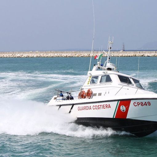 Maltempo: affonda barca a vela nel Palermitano. Sette dispersi e quindici persone in salvo