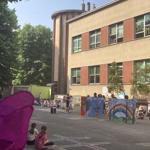 I bambini danno lezione sull'ambiente: «Così rendiamo il mondo un posto migliore»