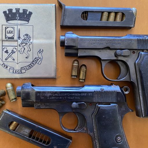 Minaccia una donna puntandole una pistola alla testa: frontaliere arrestato
