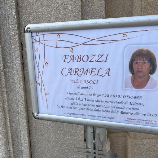 Rose bianche e rosse per l'addio a Carmela Fabozzi: «Tutto questo dolore non abbia il sopravvento sulla speranza»