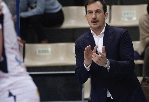 Uyba no-stop: una parte del gruppo al lavoro in palestra con Juan Manuel Cichello