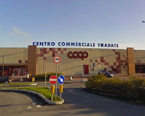 Lavori di ristrutturazione: chiusa fino al 22 agosto la Coop di Tradate