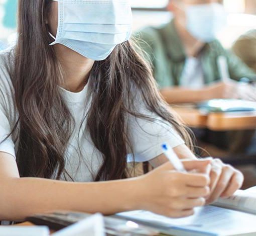 Green pass illimitato e nelle scuole niente dad per vaccinati e guariti: ecco le nuove misure contro il Covid