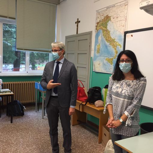 Il sindaco di Varese con i genitori di &quot;Prima a Scuola Varese e Provincia&quot;: «Battersi per la riapertura è sacrosanto»