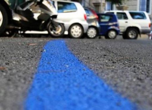 Tariffe ridotte e zone a sosta breve, mozione in consiglio per rivedere il piano dei parcheggi