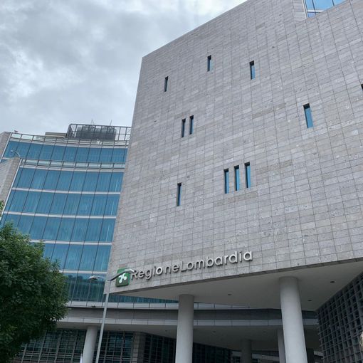 Lombardia sempre più arancione tra mille tensioni. Forse in giallo dal 7 febbraio