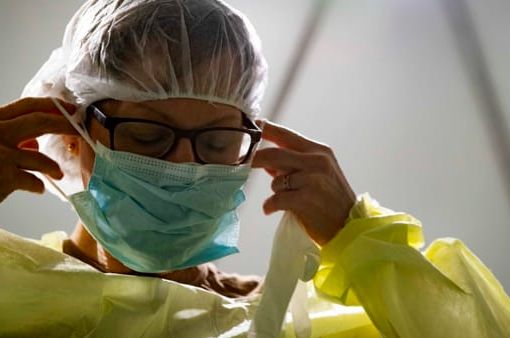 Frena il Covid-19 in Italia, oggi 8.561 nuovi positivi. Ancora 420 vittime: in Lombardia 1.484 casi