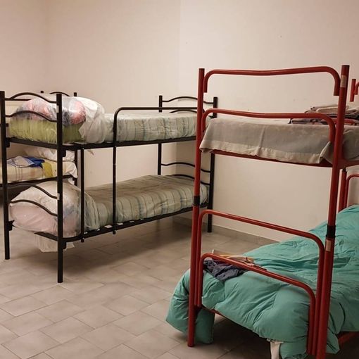 Emergenza freddo, al dormitorio di via Maspero dieci posti letto per i senza tetto