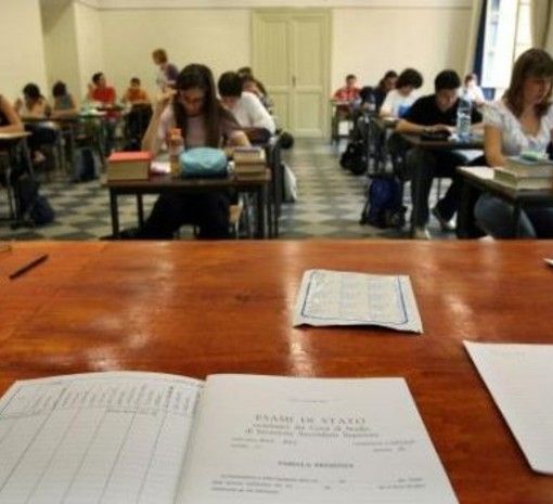 Suona questa mattina la prima campanella nelle scuole della provincia di Varese