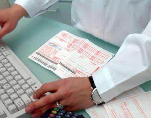 Sindacati in presidio a Varese: «Regione cancelli le sanzioni sui ticket»