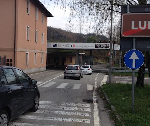 Astuti (Pd): «La situazione per i frontalieri è sempre più confusa e Regione Lombardia cosa fa?»