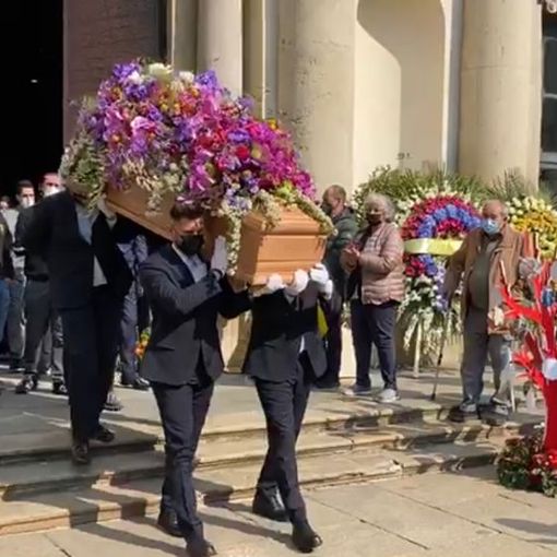 VIDEO. “Ciao Ave”: Varese applaude il suo fiore più bello che arriva a toccare il cielo