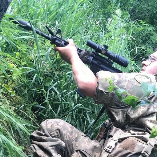 Foreign fighter varesino ucciso in Ucraina, la madre: «Sapeva di poter morire ma si sentiva al posto giusto»