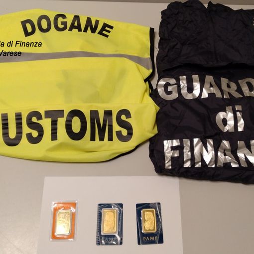 Malpensa, nasconde tre placchette d'oro nel bagaglio: passeggero denunciato per tentato contrabbando