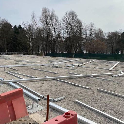 Schiranna, montato il primo hangar, entro giovedì pronto anche il secondo