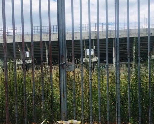 Pista ghiaccio nell'antistadio, il consiglio approva la riproposizione del bando, ma boccia i fondi per posarla