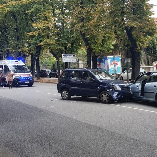 Incidente frontale auto-moto domenica tra Cunardo e Grantola: un ferito