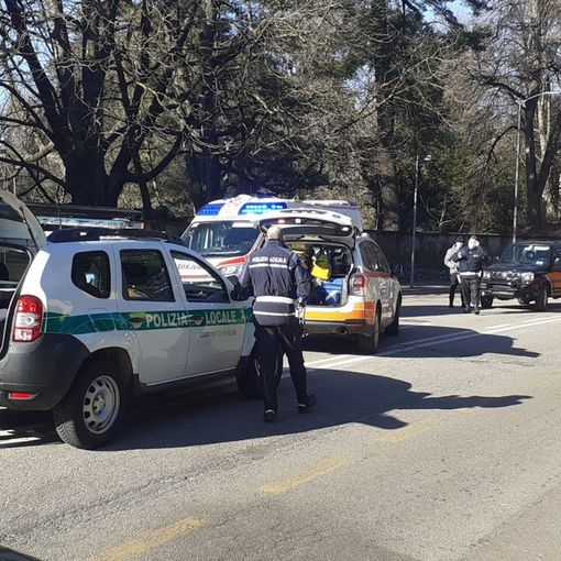 Mercoledì nero per i pedoni, investimenti in via Sacco e in via Sanvito. Ferito un uomo di 80 anni
