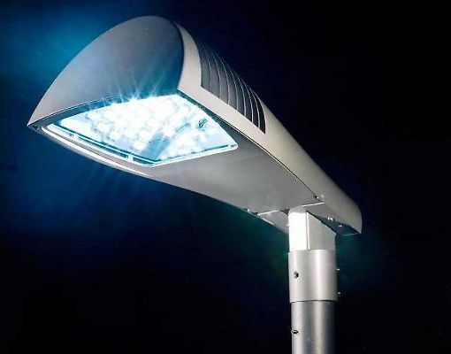 Busto, nuova illuminazione pubblica a led: «Termine lavori il 30 settembre»