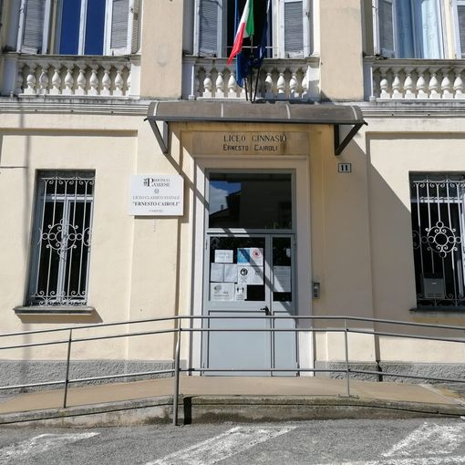 Carriera alias al Liceo Cairoli per gli studenti trans. E' la prima volta a Varese