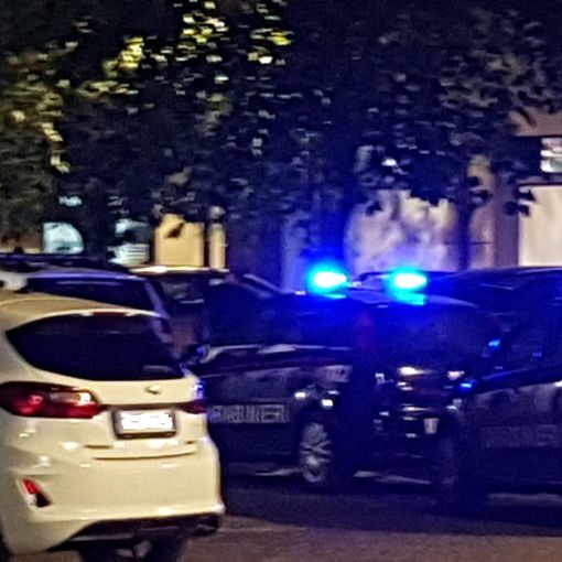Precipita dal balcone nella zona a traffico limitato: lutto a Saronno per un minorenne