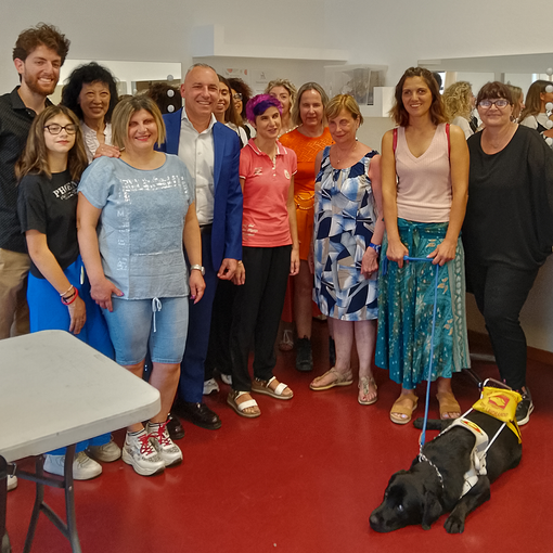 MBA Making Beauty Academy: sessione di &quot;Blind Make Up&quot; e &quot;Blind Hair Styling&quot; per non vedenti con l'Associazione Bionsait