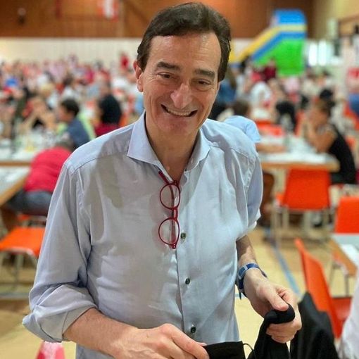 La bellissima e struggente foto postata da Norman Gobbi, compagno di partito, per ricordare Marco Borradori La bellissima e struggente foto postata da Norman Gobbi, compagno di partito, per ricordare Marco Borradori