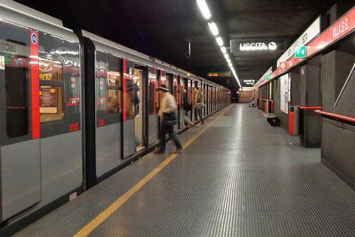 Sciopero dei mezzi, metro e bus a rischio a Milano